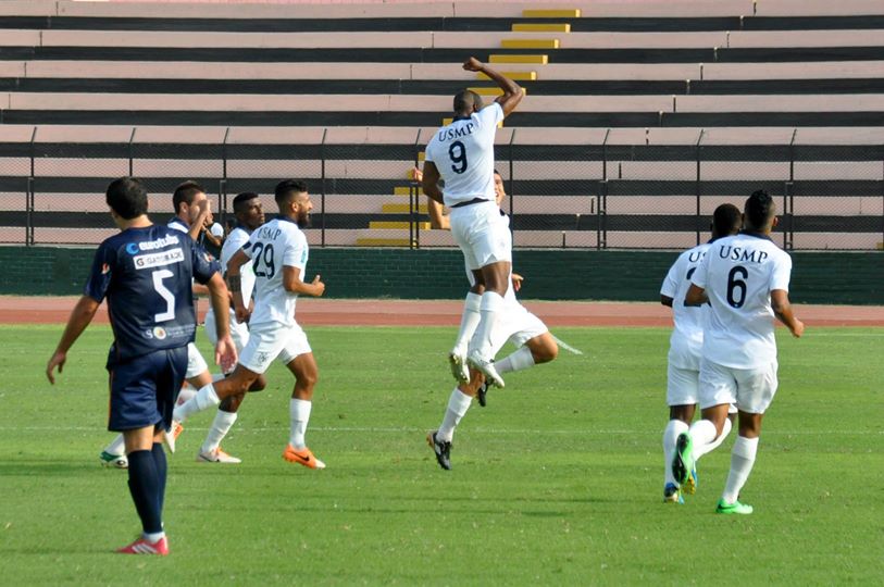 Golazos de Hernán  Hinostroza y Luis Perea