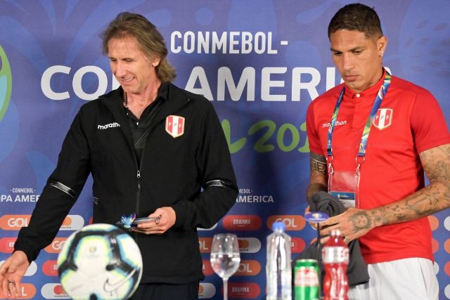 Ricardo Gareca y Paolo Guerrero apoyan la Cruzada para comprar Equipos Médicos