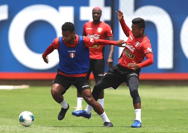 Selección Peruana cumplió otro día de trabajo en la Videna FPF