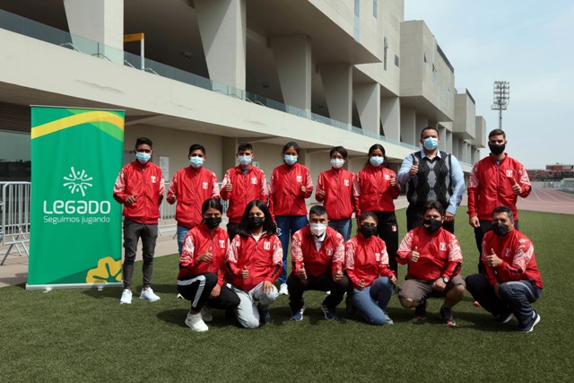 DELEGACIÓN PERUANA se despide del Estadio Atlético de la Videna rumbo a SUDAMERICANO SUB 23 de GUAYAQUIL